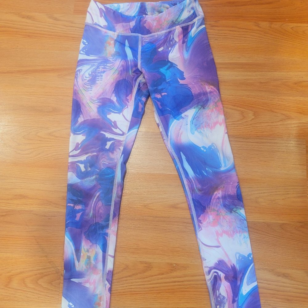 multicolored leggings